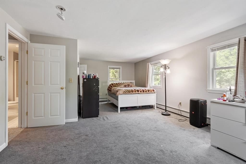 Single Family Residence at 10 Birch Ave, Holden MA 01520, Holden, photo 21 of 42