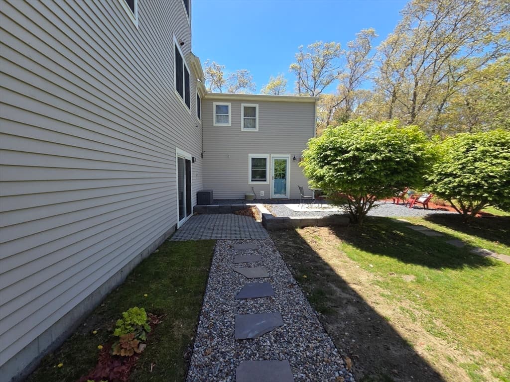 1 Katies Way, Sandwich MA 02537 photo 4