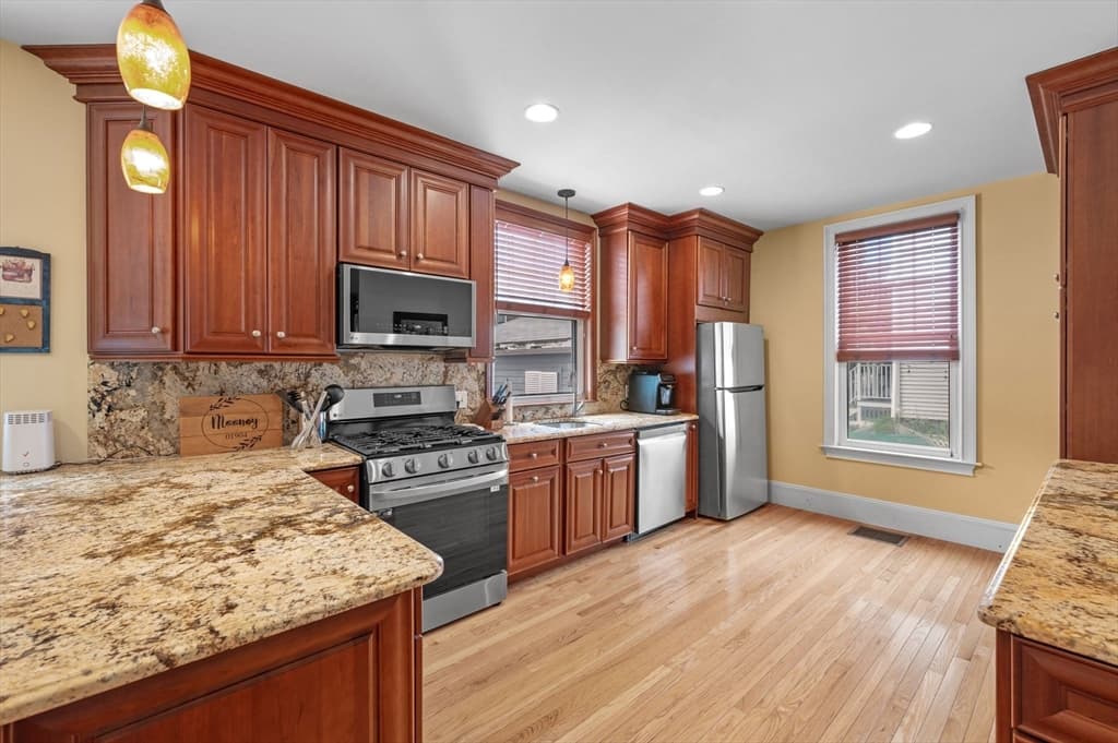 15 Grosvenor Park, Lynn MA 01902 photo 13