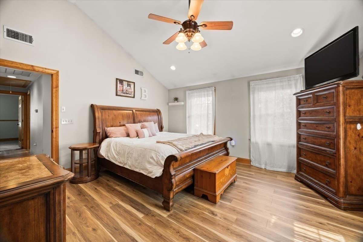 Single Family Residence at 20 Worcester Street, Taunton MA 02780, photo 13 of 42