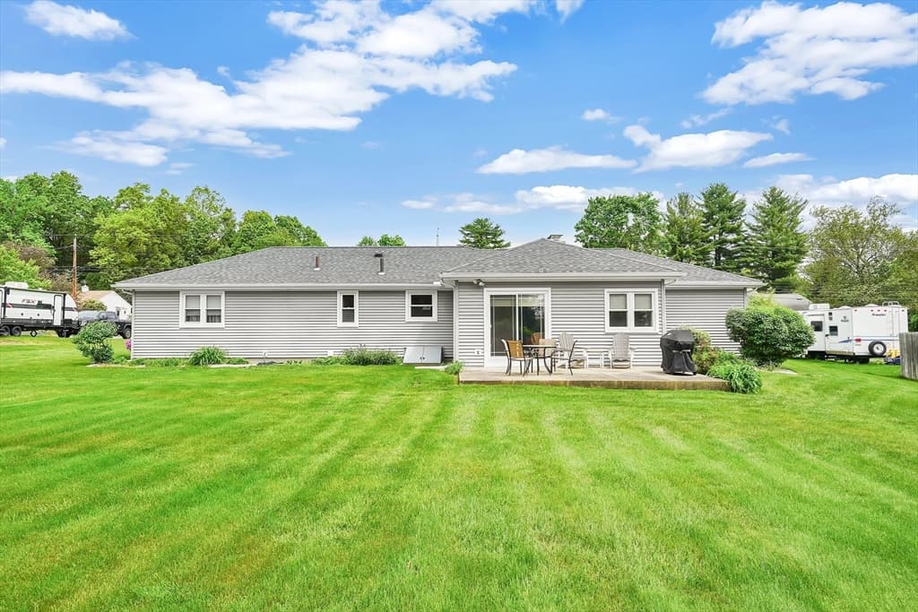 Single Family Residence at 76 Glenwood Dr, Westfield MA 01085, photo 2 of 42