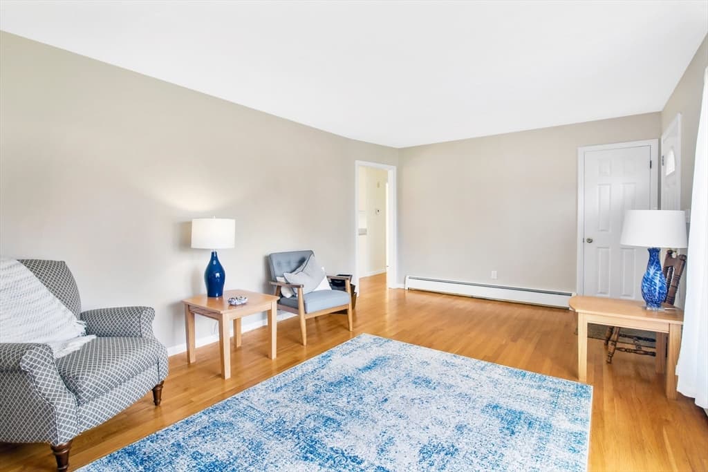 Single Family Residence at 76 Glenwood Dr, Westfield MA 01085, photo 5 of 42