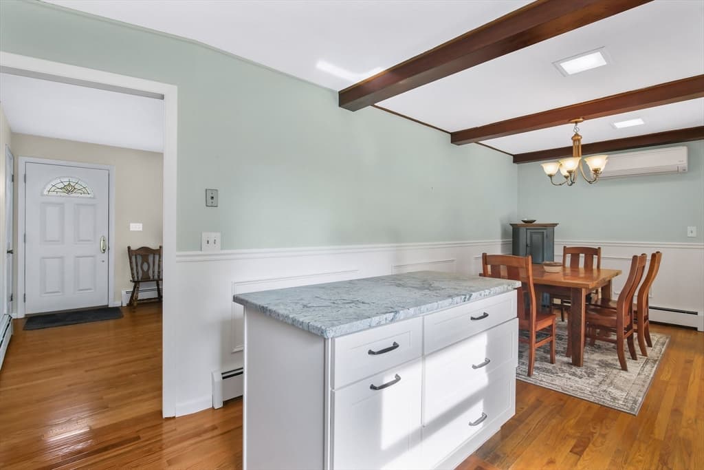 Single Family Residence at 76 Glenwood Dr, Westfield MA 01085, photo 9 of 42