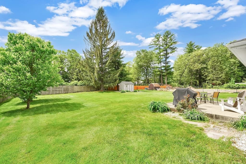 Single Family Residence at 76 Glenwood Dr, Westfield MA 01085, photo 40 of 42