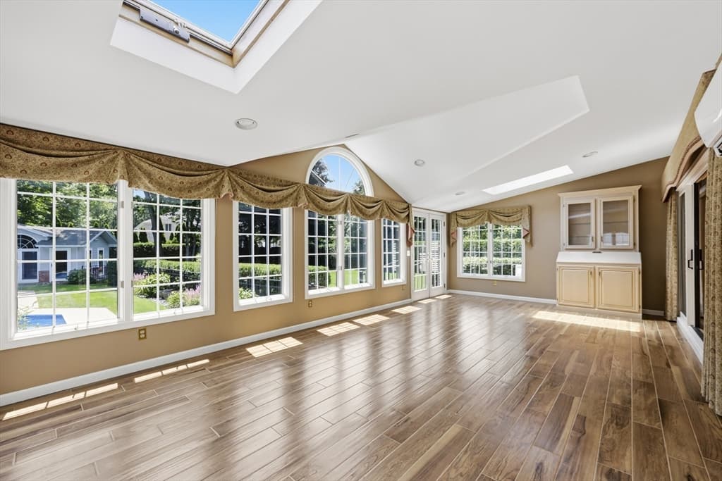 1051 Converse St, Longmeadow MA 01106 photo 18