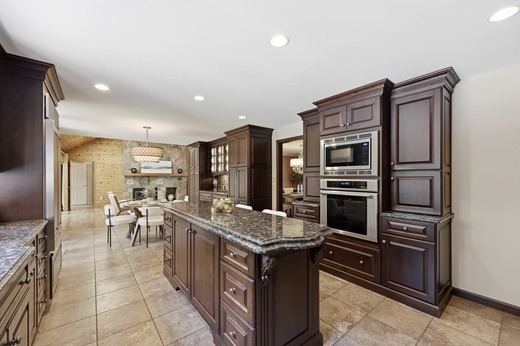 1051 Converse St, Longmeadow MA 01106 photo 11