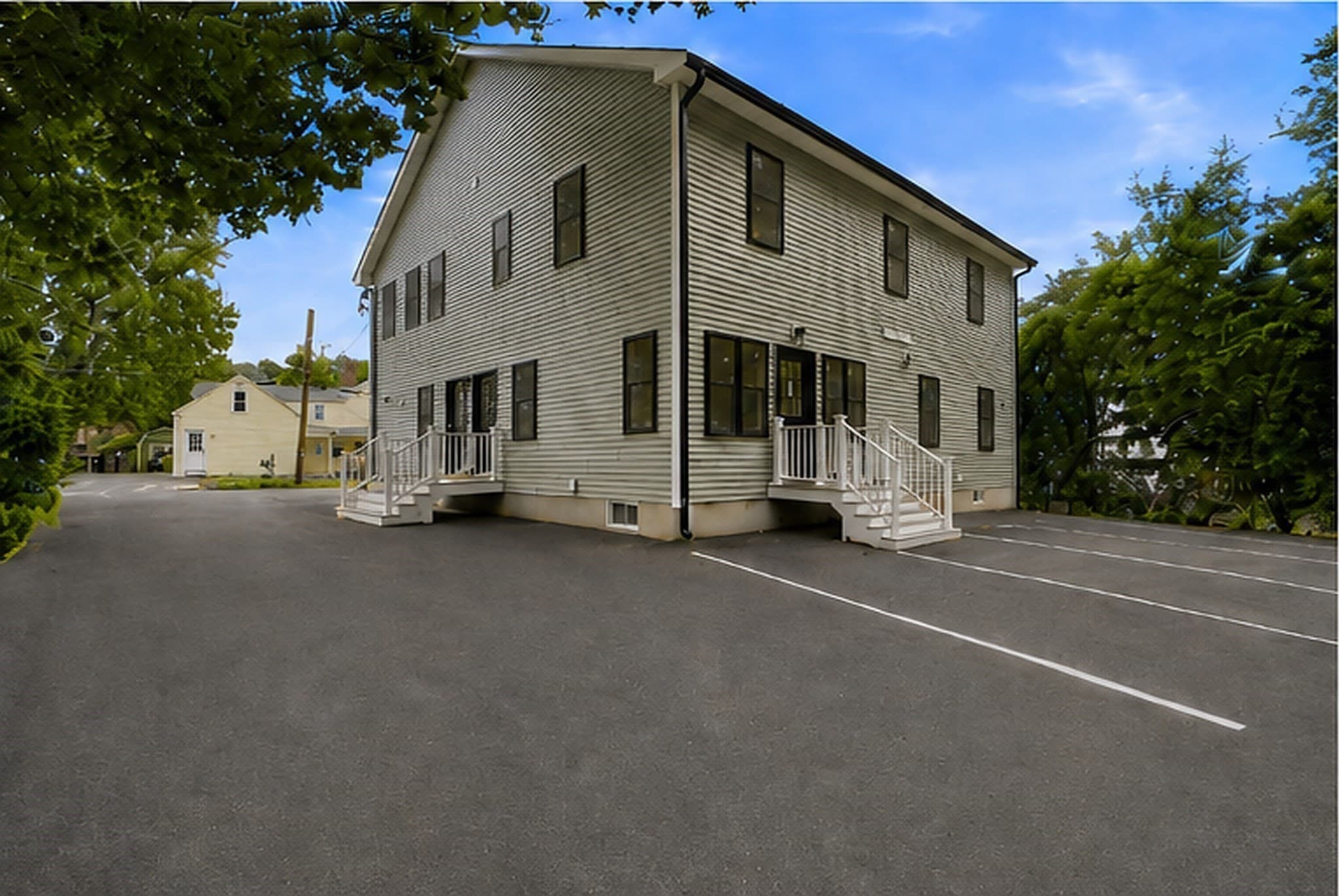3 Family at 4 Mayhew St, Framingham MA 01702, Framingham, photo 4 of 42