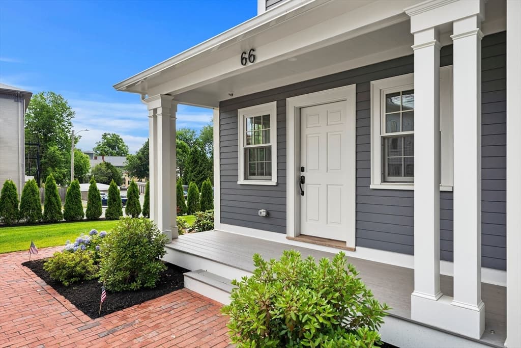 Condominium at 66 Pleasant Street # 2, Marblehead MA 01945, Marblehead, photo 2 of 31