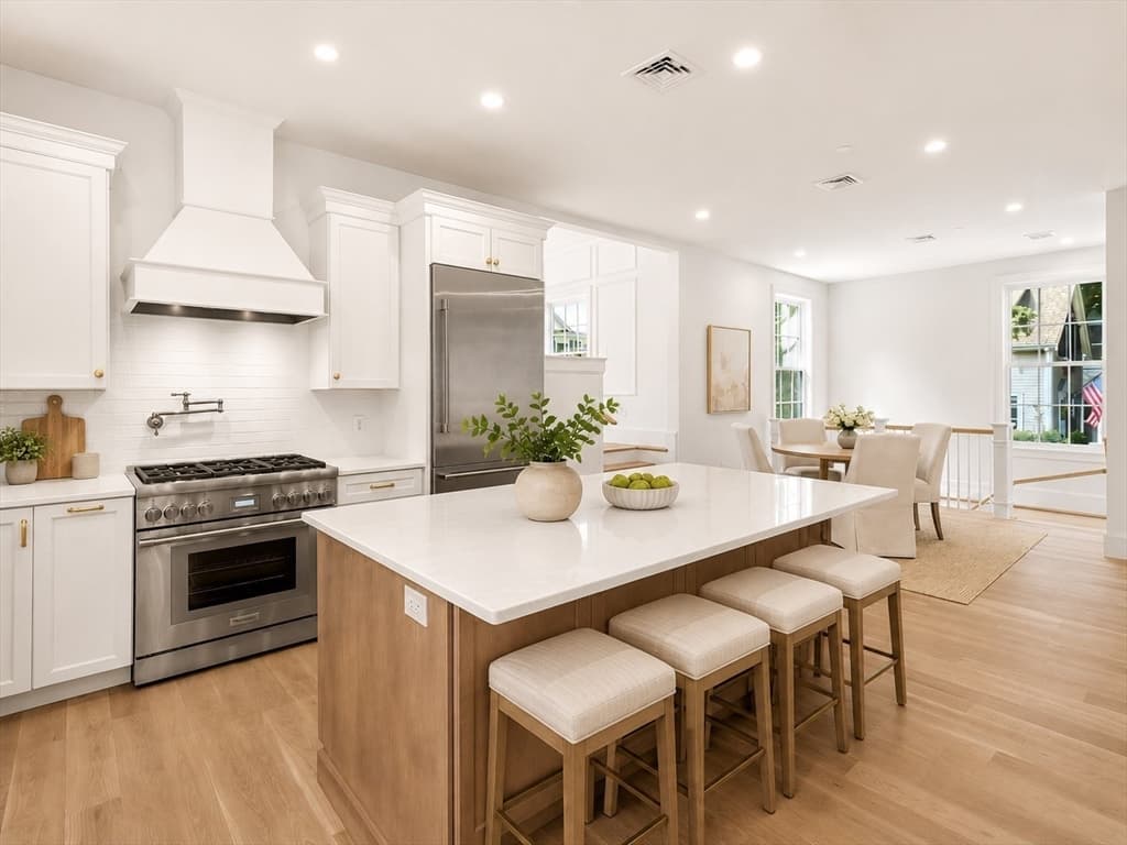 64 Pleasant Street # A, Marblehead MA 01945