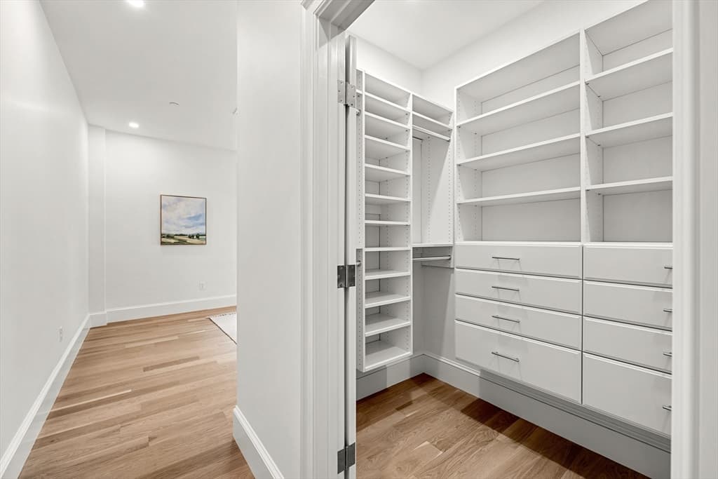Condominium at 64 Pleasant Street # A, Marblehead MA 01945, Marblehead, photo 19 of 30