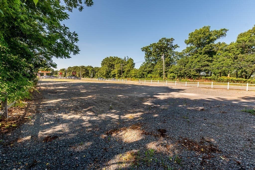 Commercial at 1063 Newman Ave, Seekonk MA 02771, photo 4 of 8