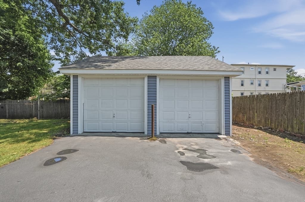 190 Manomet St, Brockton MA 02301 photo 11