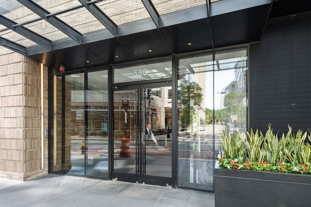 Condominium at 580 Washington St # 8C, Boston MA 02111, Boston, photo 37 of 39