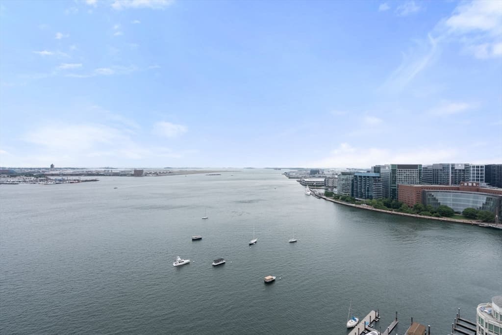 Condominium at 85 E India Row, Boston MA 02110, Boston, photo 31 of 34
