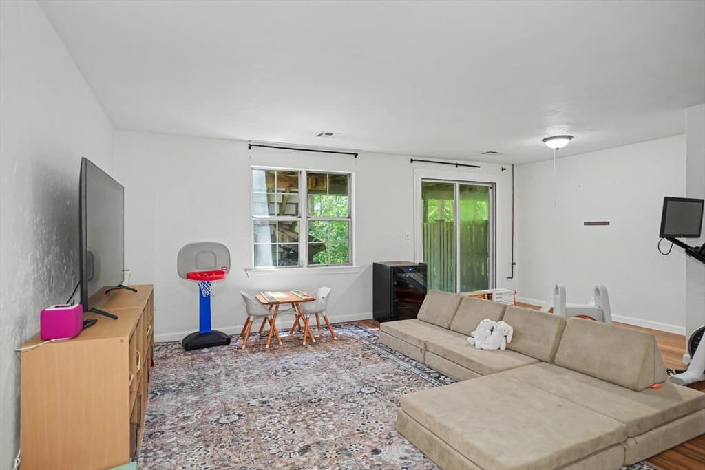 113 Ridgefield Circle # C, Clinton MA 01510 photo 3