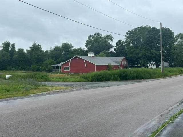 Commercial Sale at 8 North St, Bridgewater MA 02324, photo 3 of 12