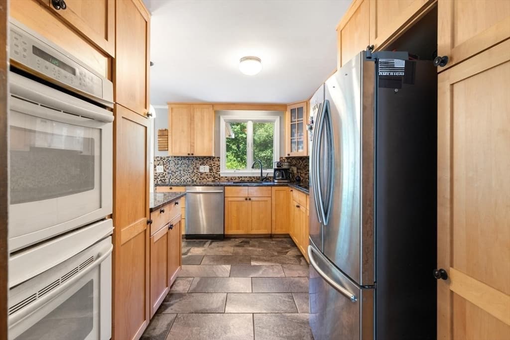 5 Paradise Road, Beverly MA 01915 photo 11