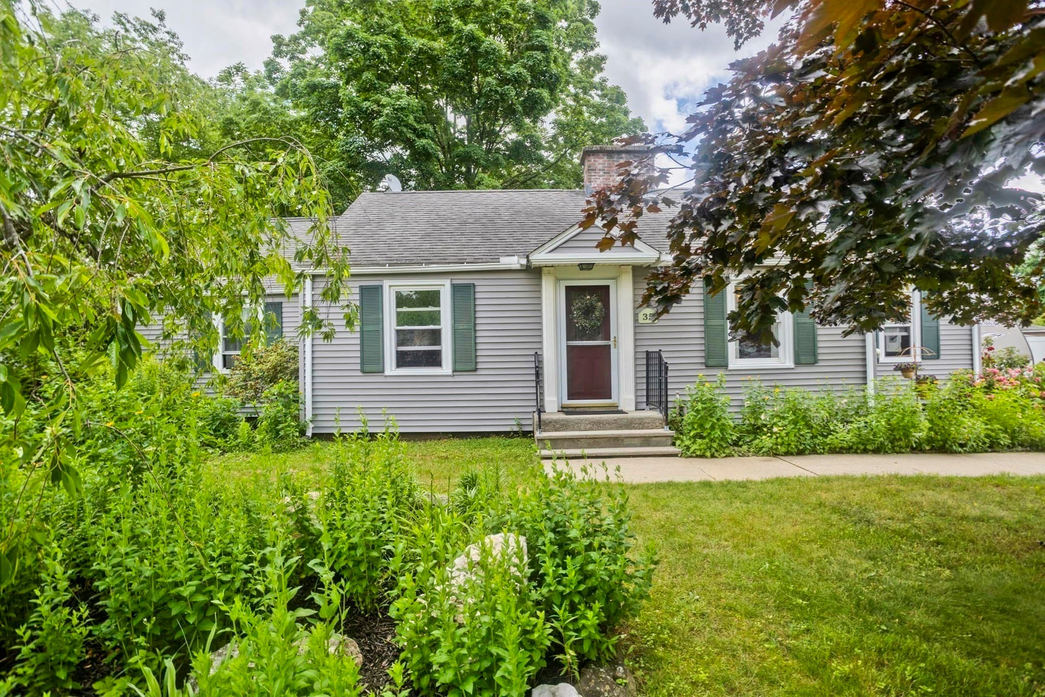 Single Family Residence at 35 Pinehurst St, Westfield MA 01085, photo 36 of 37