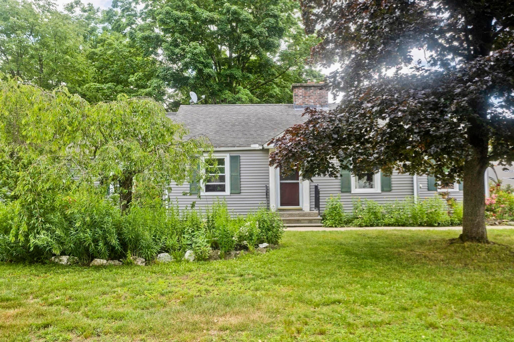 Single Family Residence at 35 Pinehurst St, Westfield MA 01085, photo 32 of 37