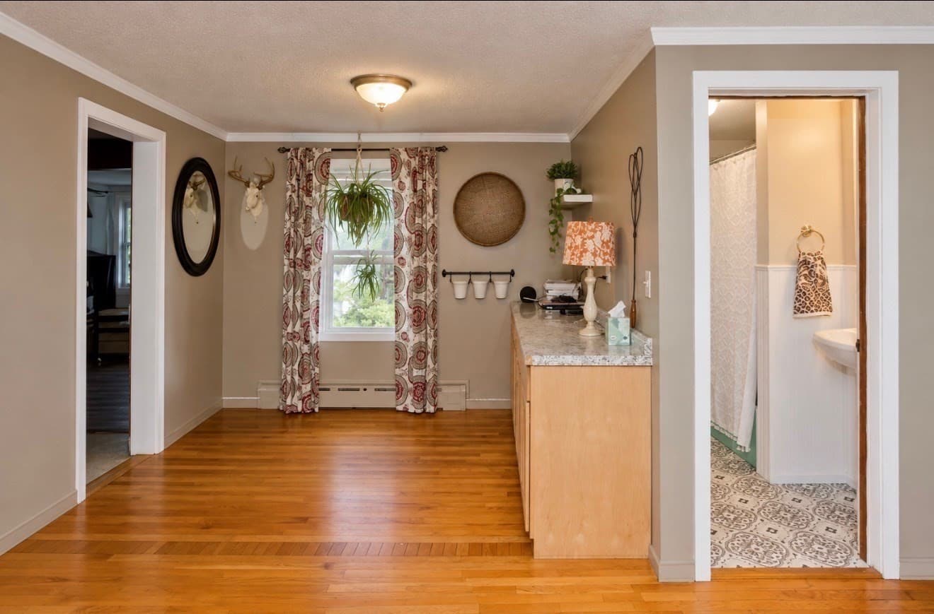 Single Family Residence at 35 Pinehurst St, Westfield MA 01085, photo 9 of 37