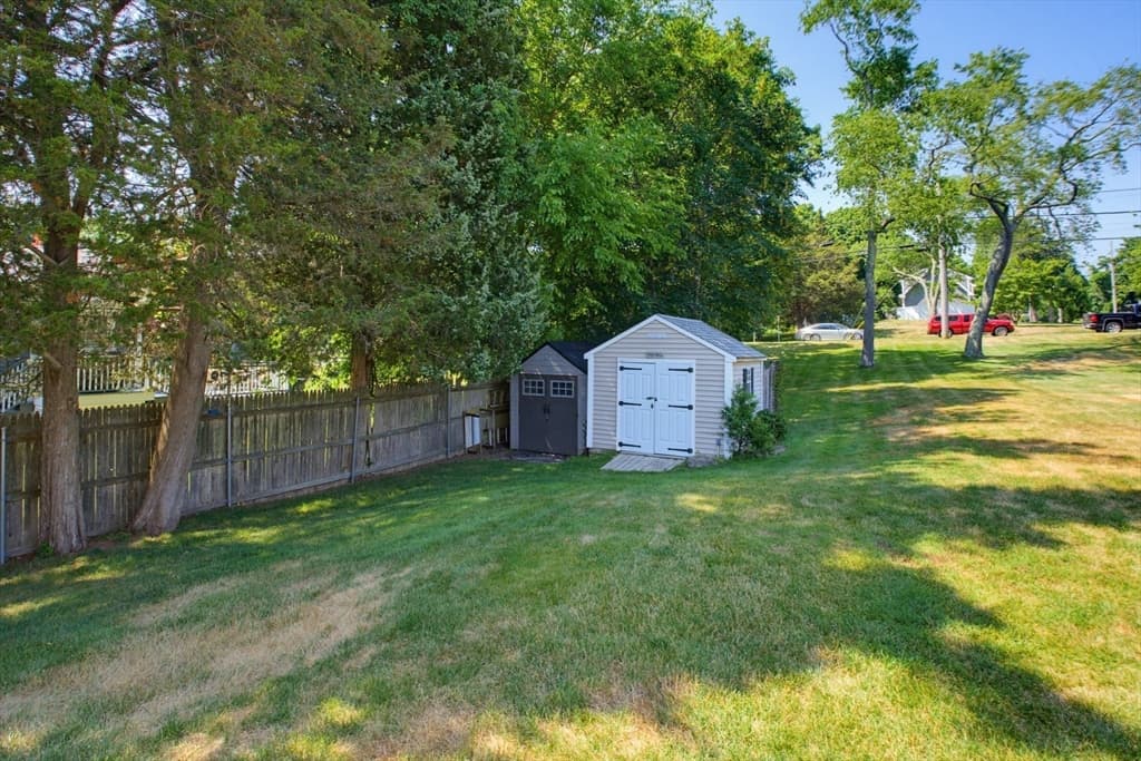 433 Pearse Road, Swansea MA 02777 photo 40