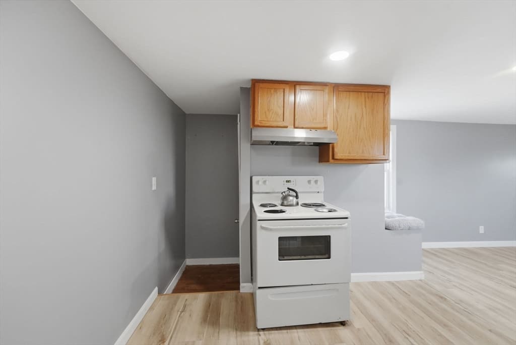 415 Anthony St, Fall River MA 02720 photo 11