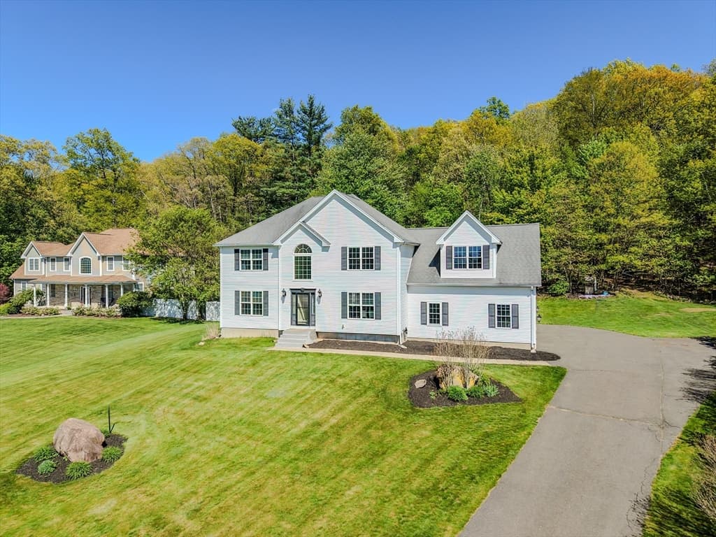 1507 E Mountain Rd, Westfield MA 01085 photo 2