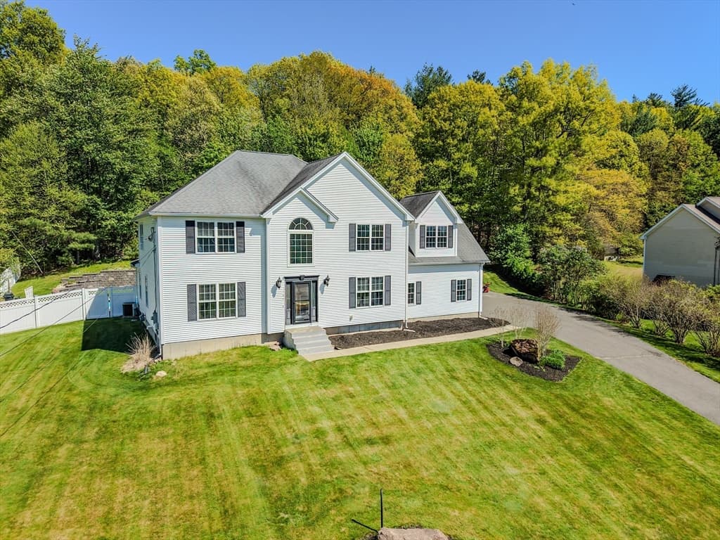 1507 E Mountain Rd, Westfield MA 01085