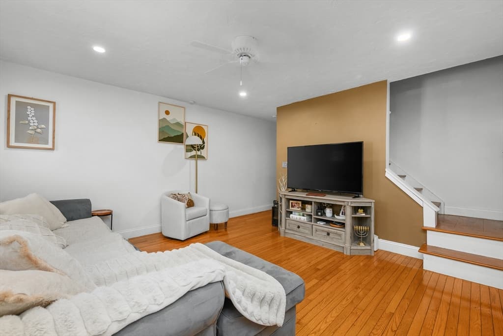 300 Falmouth Rd # 9E, Mashpee MA 02649 photo 8