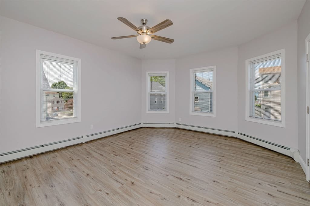 154 Mott St, Fall River MA 02721 photo 17