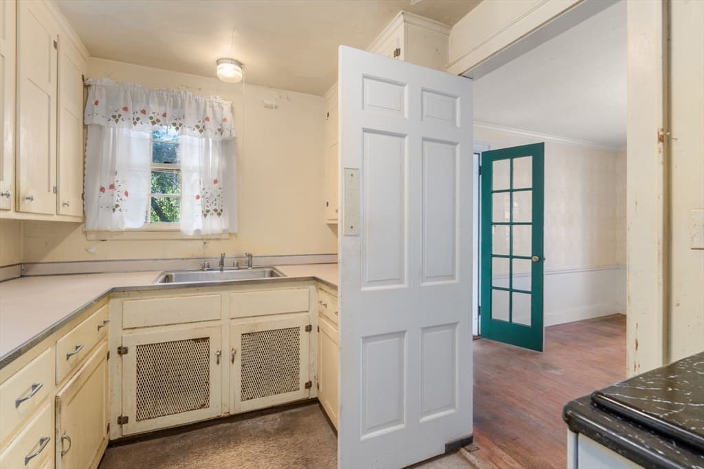 10 Wilde Rd, Wellesley MA 02481 photo 13