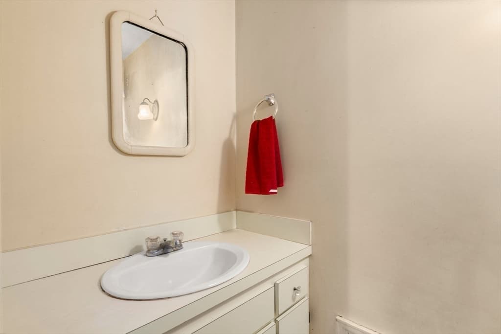 10 Wilde Rd, Wellesley MA 02481 photo 15