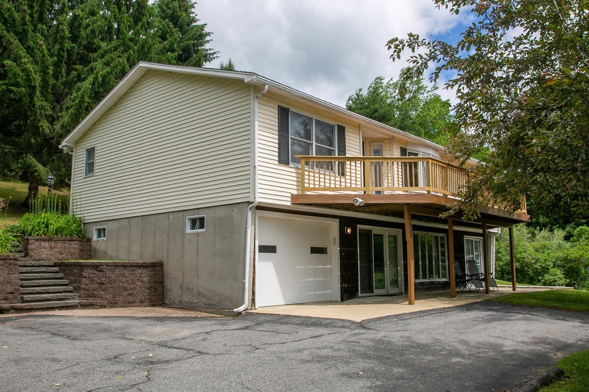 Single Family Residence at 335 North St, Cheshire MA 01225, photo 2 of 29
