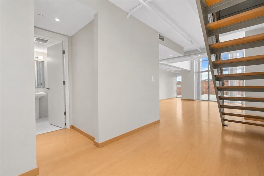 Condominium at 25 Channel Center # 212, Boston MA 02210, Boston, photo 13 of 23