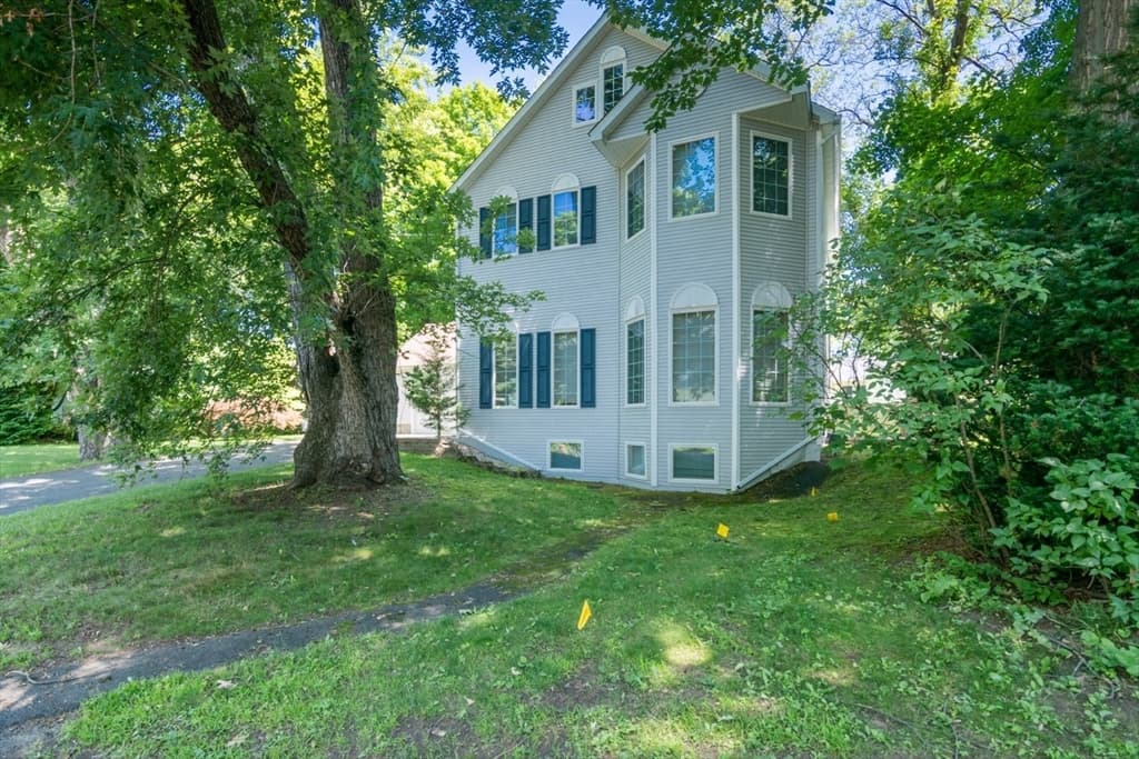 62 Fairview Ave, Northampton MA 01060 photo 28