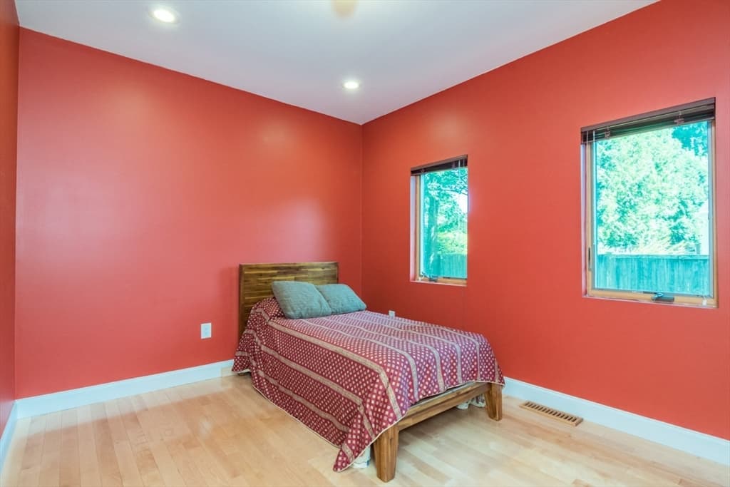 62 Fairview Ave, Northampton MA 01060 photo 15