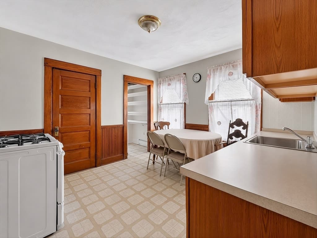 30 Clarendon Ave, Somerville MA 02144 photo 13