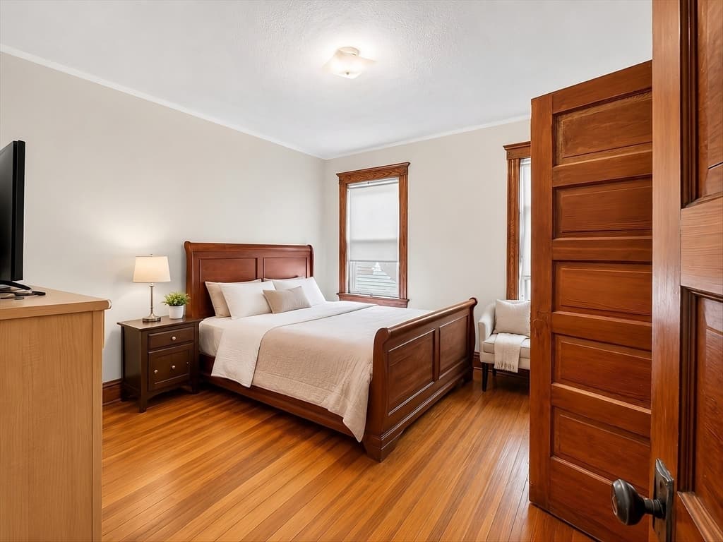 30 Clarendon Ave, Somerville MA 02144 photo 22