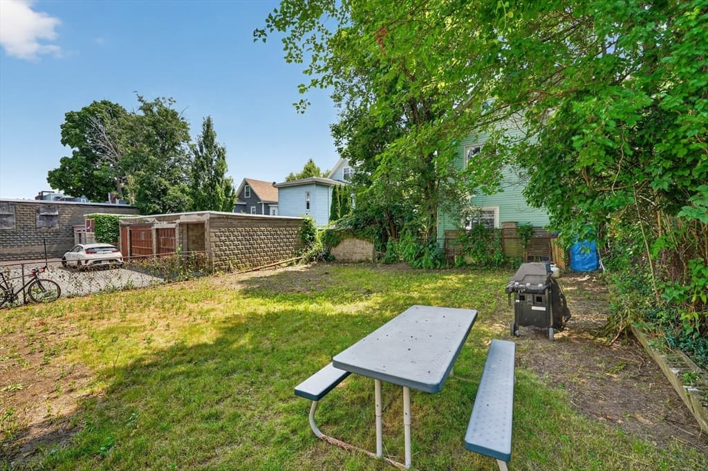 30 Clarendon Ave, Somerville MA 02144 photo 3