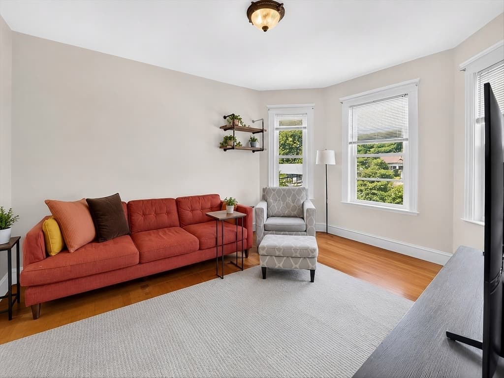 30 Clarendon Ave, Somerville MA 02144 photo 8
