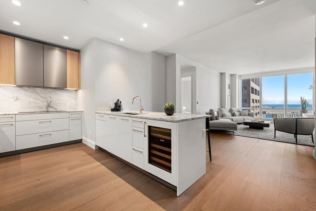 Condominium at 240 Devonshire Street # 5310, Boston MA 02110, Boston, photo 3 of 42