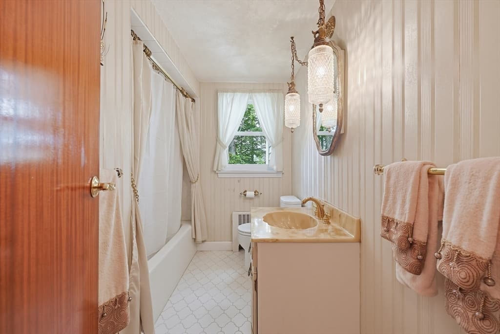 11 Preston St, Wakefield MA 01880 photo 18