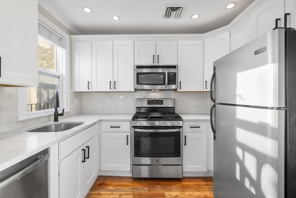 Condominium at 499-501 Sumner St # 3, Boston MA 02128, Boston, photo 3 of 16