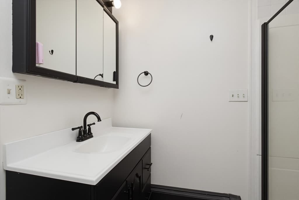Single Family Residence at 71 Box Pond Dr, Bellingham MA 02019, Bellingham, photo 12 of 29