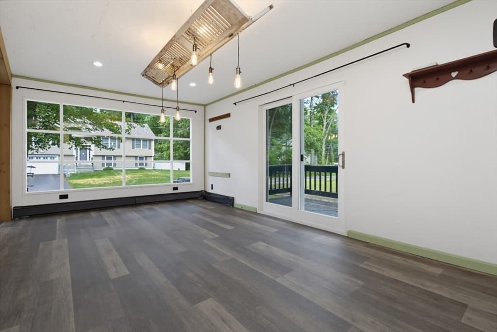 Single Family Residence at 71 Box Pond Dr, Bellingham MA 02019, Bellingham, photo 3 of 29