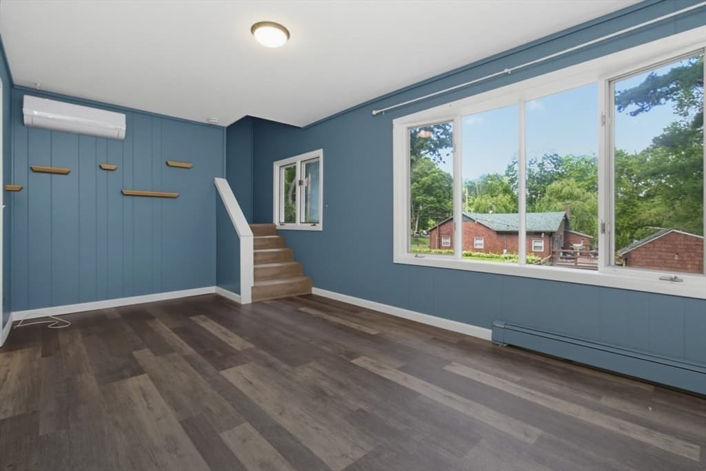 Single Family Residence at 71 Box Pond Dr, Bellingham MA 02019, Bellingham, photo 8 of 29