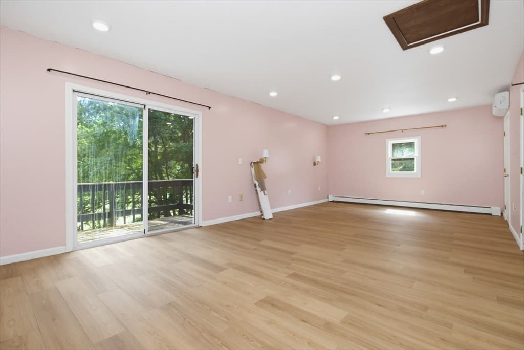 Single Family Residence at 71 Box Pond Dr, Bellingham MA 02019, Bellingham, photo 21 of 29