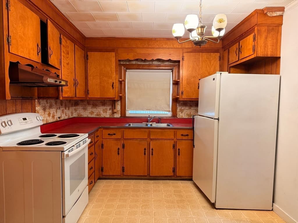 140 Pleasant Street, Weymouth MA 02190 photo 16