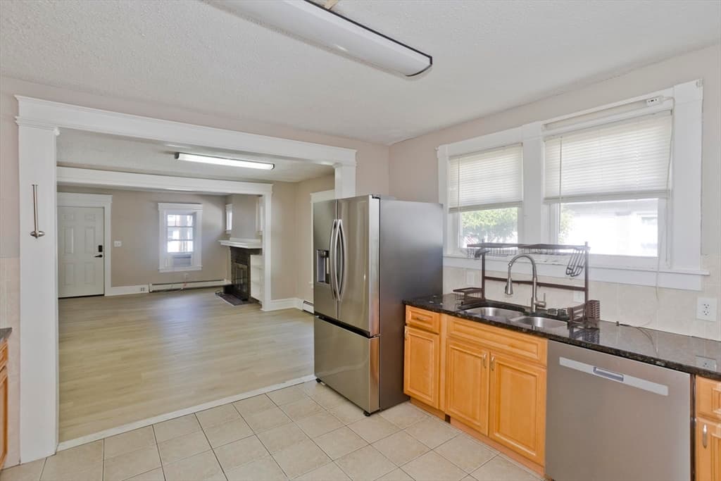 121 Dorset Street, Springfield MA 01008 photo 8