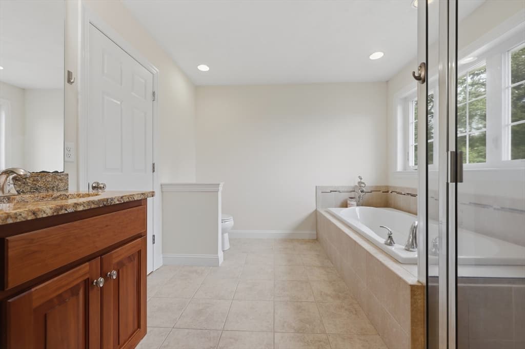 8 Victoria Circle, Shrewsbury MA 01545 photo 24